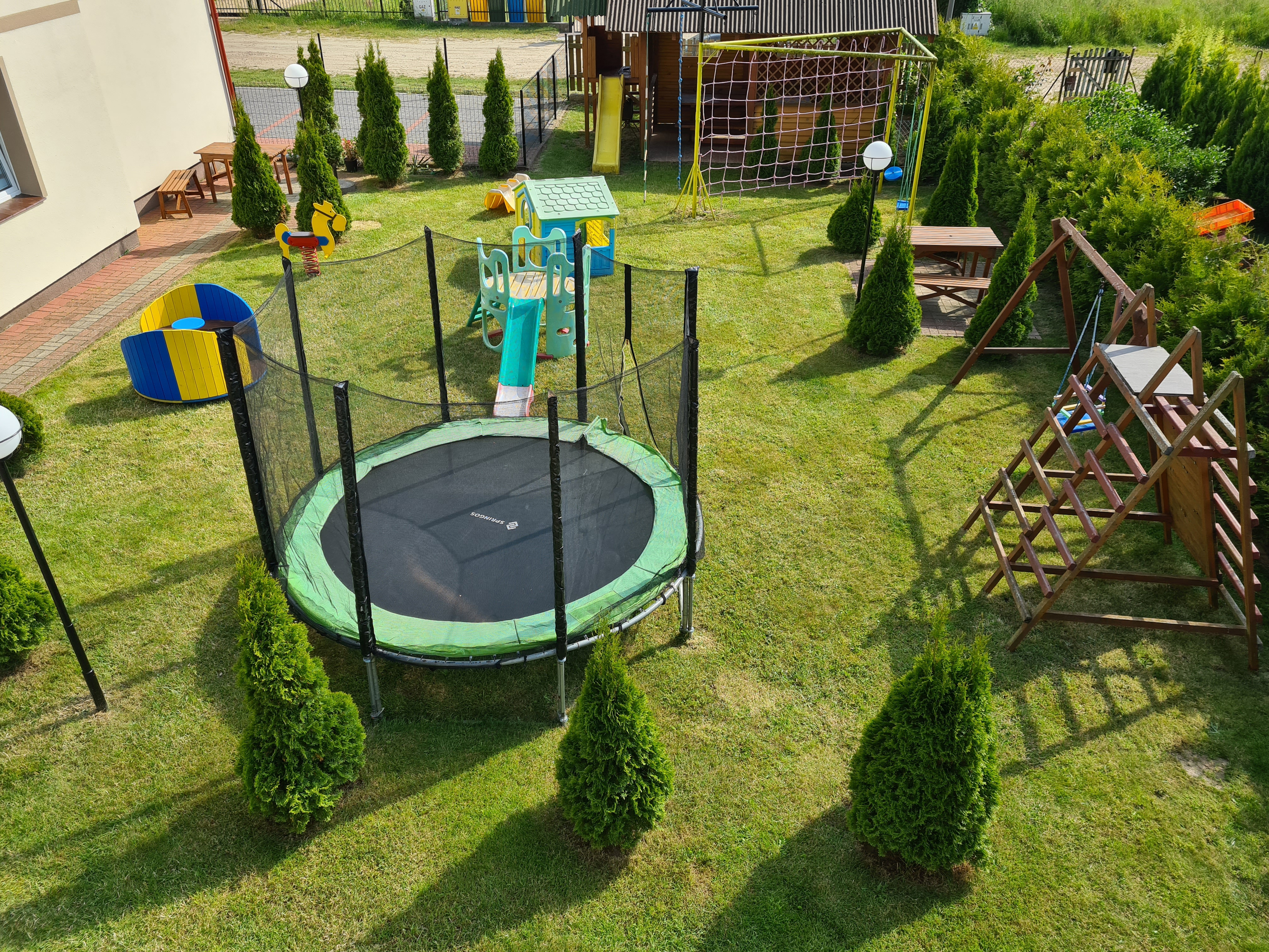 Plac zabaw i przestrzeń wspólna